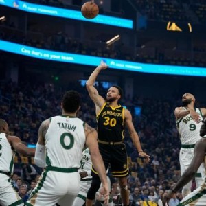 Crown Sports-【现场】老对头激战大通中心 勇士逆转迎来激昂一胜